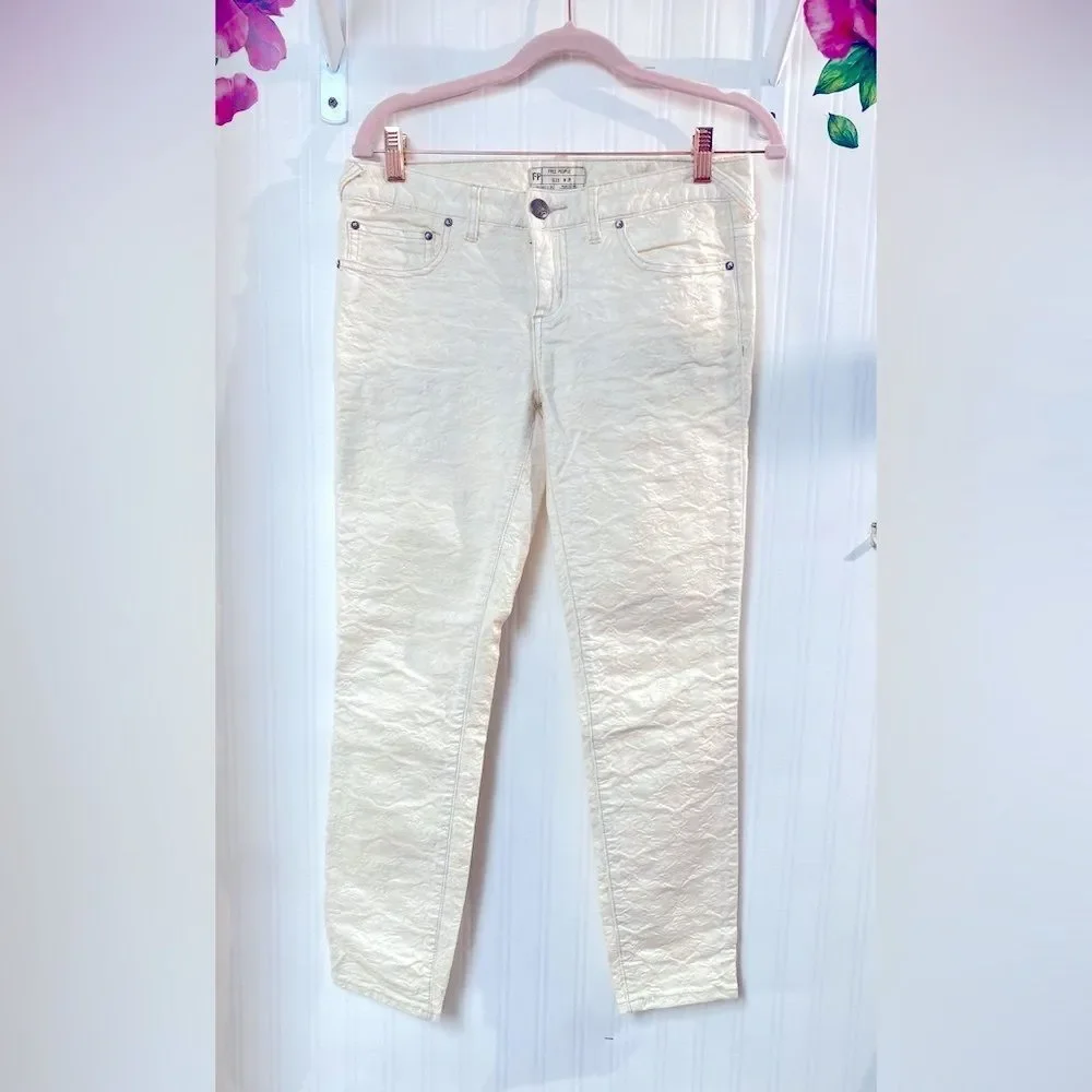 Free People Cream Skinny Jeans with Subtle‎ Distressing Sz 28